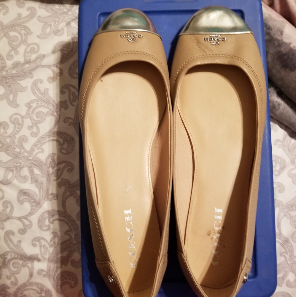 Coach flats